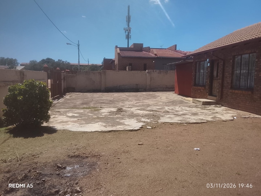 2 Bedroom Property for Sale in Mabopane Unit U North West
